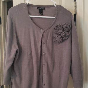 Quarter length sleeve sweater